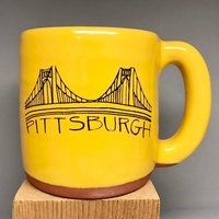 Pittsburgh Bridge Keramik Tasse von PittsburghPottery
