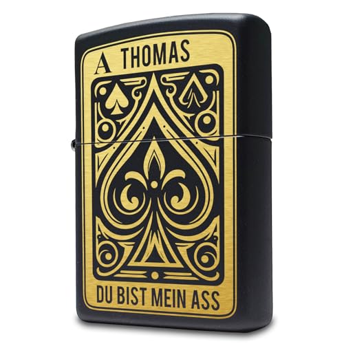 Schwarzes Zippo Feuerzeug mit Gravur personalisiert, Sturmfeuerzeug | Geschenk für Papa & Männer Pik Ass Poker Karten von Pixelstudio