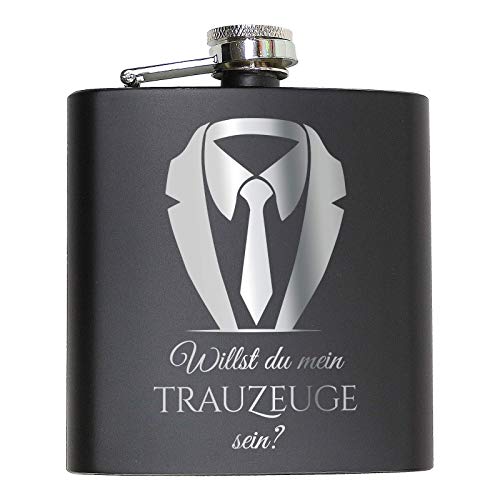 Trauzeuge & Trauzeugin Flachmann Geschenk Hochzeit Alkohol Mann Frau lustig fragen Geschenkidee Schwarz - Willst du mein Trauzeuge sein von Pixelstudio