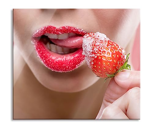 Erdbeere vor Lippen Herdabdeckplatte & Spritzschutz aus Echtglas | Für Herd-Kochfelder | 60x52 cm von Pixxprint