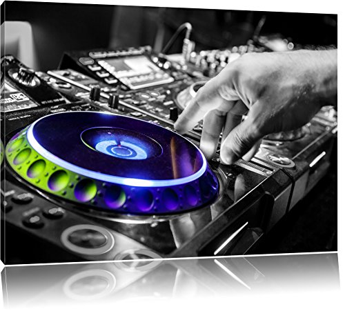 Pixxprint DJ bei der Arbeit am Plattenteller B&W, Größe: 120x80cm, Leinwandbild, fertig gespannt, Wandbild, Dekoration, Kunstdruck, kein Poster Pixxprint DJ bei der Arbeit am Plattenteller B&W, Größe: 120x80cm, Leinwandbild, fertig gespannt, Wandbild, Dekoration, Kunstdruck, kein Poster von Pixxprint