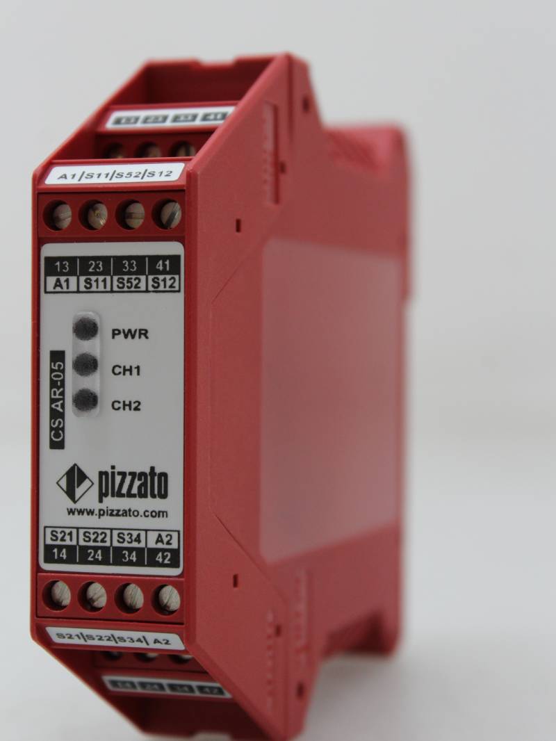 Pizzato Elettrica Sicherheitsmodul Not Aus Schalter 3 Schließer 1 öffner 240 V20 B-Ware von Pizzato