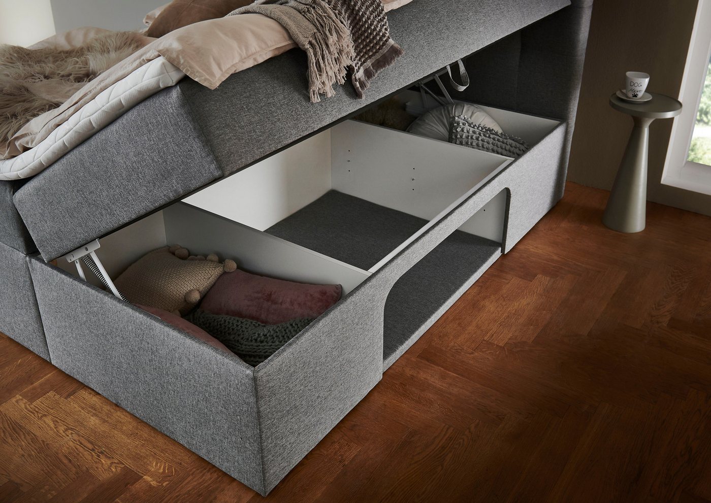 Places of Style Boxbett Carolin, mit Nische inkl. gepolsterter Unterlage für Haustiere Places of Style Boxbett Carolin, mit Nische inkl. gepolsterter Unterlage für Haustiere von Places of Style