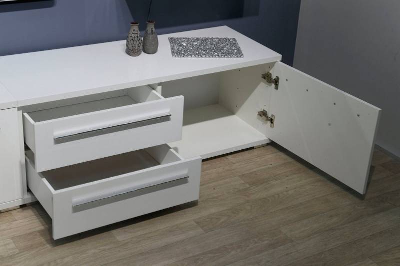 Places of Style TV-Board Piano, UV lackiert, mit Soft-Close-Funktion von Places of Style