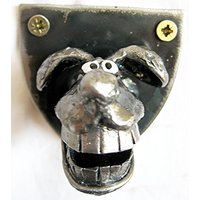 Hundeflaschenöffner - An Der Wand Befestigter Flaschenöffner Aus Recyceltem Stahl von PlanetDork
