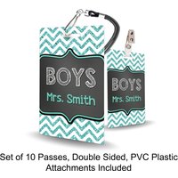 Teal Chevron Theme Klassenzimmer Hall Passes Für Lehrer, Personalisiert, 10Er-Set von PlasticInvitations