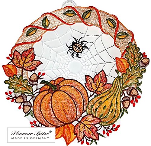 Plauener Spitze Fensterbild 23x23 cm + Saugnapf Herbst Stickereie Kürbis Herbststimmung Spitzenbild Halloween von Plauener Spitze