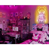 Mond Mädchen Neon Zeichen Niedlich Anime Helles Licht Led Dekor Wohndekoration Custom Wand Dekor Japan Personalisiertes Haus Geschenk von PlayPath