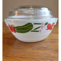 Phoenix Servierplatte Auflaufform Mit Deckel. Pyrex Opalware 40Er/50Er Jahre Mid Century Modern Vintage Küche. Exzellenter Zustand von Plenishin