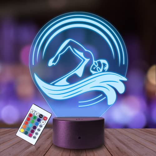 Plexido Nachtlicht Schwimmer Schwimmbad Baden Illusion Lampe 3D Nachttischlampe Geschenk für Kinder Personalisiert Graveur Weltraum Kinderzimmer LED Licht Fernbedienung 16 Farbwechsel Wohnzimmer von Plexido