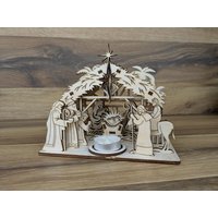 Weihnachtskrippe Mit Figuren, Festliche Dekoration, Krippe, Holzkrippe, Winterzeit, Festtage Weihnachtskrippe Mit Figuren, Festliche Dekoration, Krippe, Holzkrippe, Winterzeit, Festtage von Plotterstilzchen