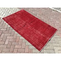 Roter Überdyed Teppich, Smaragd 77" X 44" Vintage Massiver Roter Uni Massiv von PocoVintage