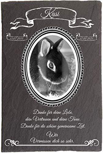 Pokal Center Westerheider Tiergrabsteine Kaninchen mit eigenem Foto - Gedenksteine Kaninchen mit personalisierter Gravur, Gedenksteine aus Naturschiefer 20x30 cm 100% witterungsbeständig von Pokal Center Westerheider