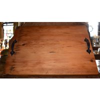 Schneidebrett, Hergestellt Aus Zurückgefordert Scheune Board, Geschliffen, Beschichtet Mit Beedwax von PoleHillProvisions