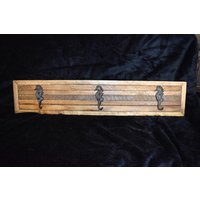 Tabakstange Garderobe Mit Seepferdchenhaken von PoleHillProvisions