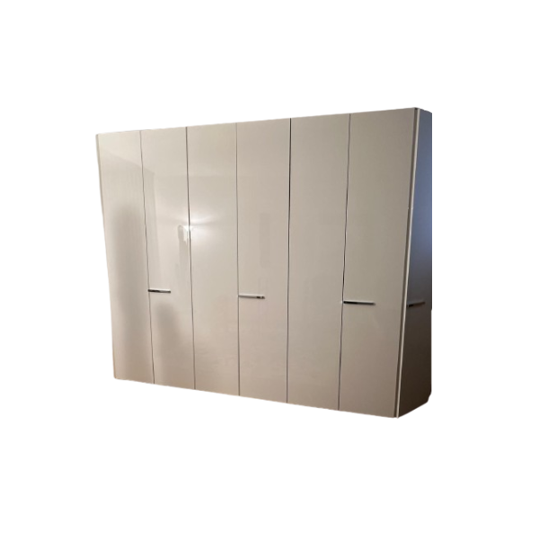 Cremefarben lackierter Kleiderschrank aus Holz mit 3 Türen, Poliform von Poliform