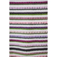Gehäkelte Babydecke - Handgemachte Rosenknospen Kinderwagendecke Baby Shower Geschenkidee von PolkaDotByTot