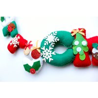 Filz Merry Christmas Girlande Handgemachte Wolle Mischung Urlaub Dekor von PollyChromeCrafts