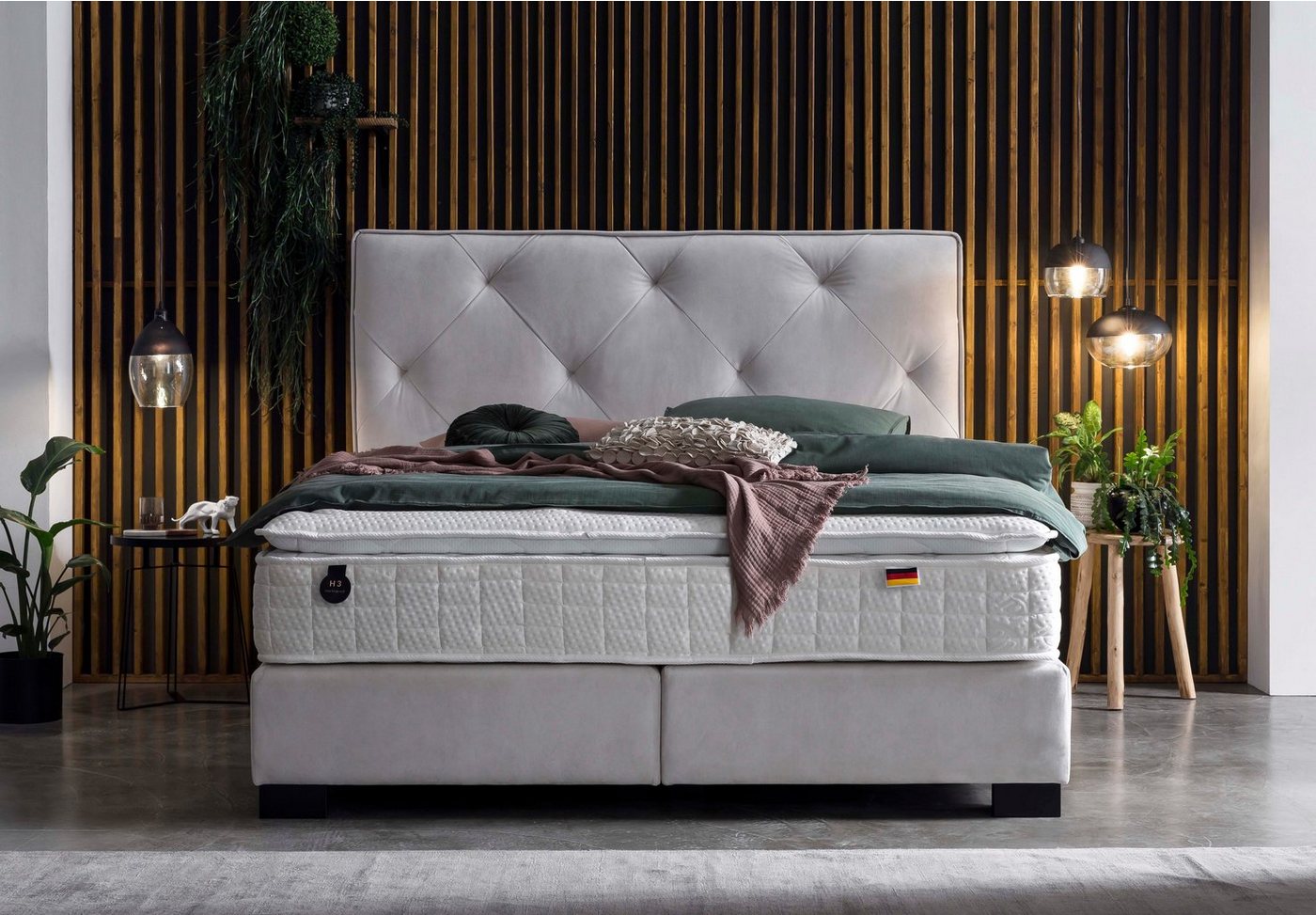 Polsterei Marya Boxspringbett MOSCOW, LUXURY Chesterfield box spring bett schlafzimmer wahlweise mit Matratze & Topper von Polsterei Marya