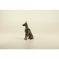 Dobermann Hund Figur Handbemalt, Low Poly Dobi Skulptur, Einzigartiges Geschenk Für Hundeliebhaber Und Haustierbesitzer, Deko Zuhause von Polyrized3D