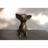 Low Poly Chihuahua Figur | Handbemalte Chi Skulptur 3D-Gedruckt & Handbemalt Einzigartiges Geschenk Deko Für Zuhause Und Büro von Polyrized3D