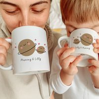 Personalisierte Passende Familientasse/Lustige Mama Und Baby Süßes Mini-Universum Obst Ich Passendes Geschenk Mutter Kleinkind Kinder von PomchickGift