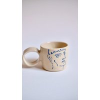 Handgemachte Espresso Tasse Keramik Becher Mit Lineart Blau von Pomelopotteryshop