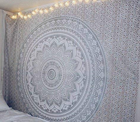 Popular Handicrafts Tapisserie Wandbehang Hippie Ombre Mandala Bohemian Hippie Metallic Glanz Intricate Indian Tapestries Tagesdecke 84 x 90 Zoll (215 cm x 230 cm) Rot Gelb von Popular Handicrafts