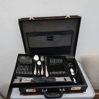 Vintage Nivella Solingen Besteck Set 70-Teiliger Gold Decor, 12 Personen Besteckkoffer von PopzVintage