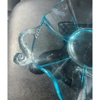 Aquamarin Fenton "Dolphin" Glasschale von PortiasParlorofGlass