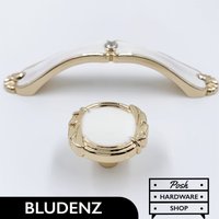 Bludenz // Elegante Weiß Und Goldluxuriöse Beschläge Für Schränke Möbel - Schneller Versand Aus Kanada Bludenz // Elegante Weiß Und Goldluxuriöse Beschläge Für Schränke Möbel - Schneller Versand Aus Kanada von PoshHardwareShop