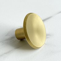 stavern // Massives Messing Runde Kreise Knäufe Konkaves Design - Schwarz, Bronze, Gold Hardware Für Küchen, Badezimmer, Schränke, Möbel stavern // Massives Messing Runde Kreise Knäufe Konkaves Design - Schwarz, Bronze, Gold Hardware Für Küchen, Badezimmer, Schränke, Möbel von PoshHardwareShop