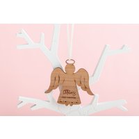 Personalisierte Erste Weihnachten Holz Engel Baum Dekoration - Gravierte Christbaumkugel Traditionelle Weihnachtsgeschenk Ideen von PostboxParty