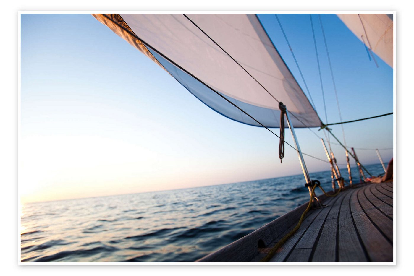 Posterlounge Poster Editors Choice, Segeln im Sonnenaufgang, Badezimmer Maritim Fotografie Posterlounge Poster Editors Choice, Segeln im Sonnenaufgang, Badezimmer Maritim Fotografie von Posterlounge