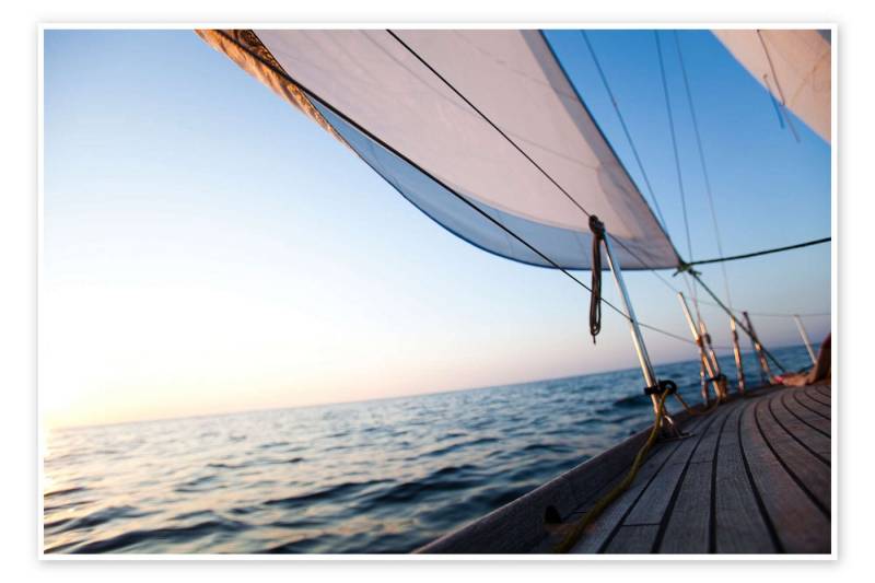Posterlounge Poster Editors Choice, Segeln im Sonnenaufgang, Badezimmer Maritim Fotografie Posterlounge Poster Editors Choice, Segeln im Sonnenaufgang, Badezimmer Maritim Fotografie von Posterlounge