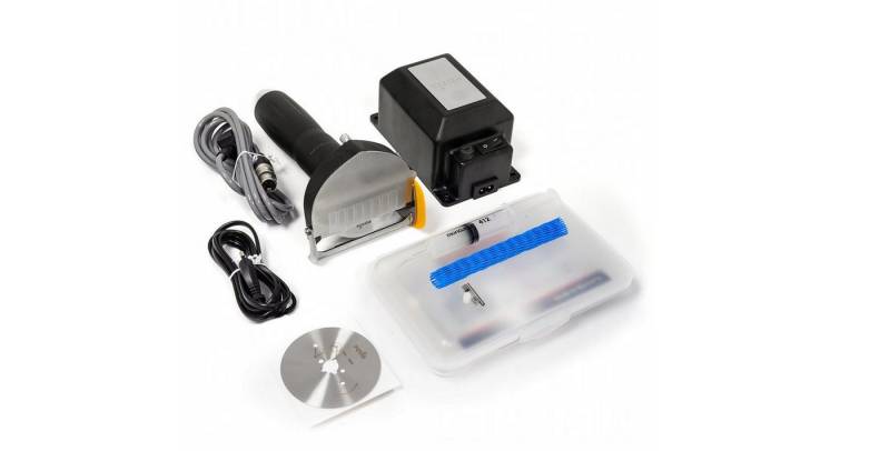 Potis Dönergrill Dönerschneider Robocut R9000 elektrisches Dönermesser Potis Dönergrill Dönerschneider Robocut R9000 elektrisches Dönermesser von Potis