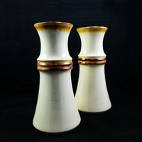 Ein Paar Midcentury Vasen Von Jasba, Form 606 10 28 Fat Lava Geschenk, Weiß Karamell Glasierte Keramik Vasen Jasba von PotteryFromGermany