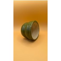Becher „Bubble Green" Aus Weißem Ton, Grün Und Transpünktchen Glasiert, An Der Scheibe Gedreht Becher „Bubble Green" Aus Weißem Ton, Grün Und Transpünktchen Glasiert, An Der Scheibe Gedreht von Potteryspark
