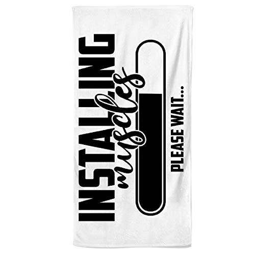 Power Towel das Coole Gym Fitness & Sport-Handtuch mit Einer Botschaft | Verschiedene Motivations-Quotes| Größe 50 cm x 100 cm | POWERTOWEL Handtuch Mikrofaser Baumwolle (Installing Muscles) von Power Towel