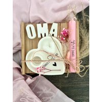 Geschenk Oma/Geschenkidee Beste Mitbringsel Geburtstag Geschenkset Raysin Kerze Kerzenhalter Trockenblumen Geschenk Oma/Geschenkidee Beste Mitbringsel Geburtstag Geschenkset Raysin Kerze Kerzenhalter Trockenblumen von PowerOfMagicDesigns