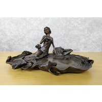 Jugendstil Bronze Nymphe Tablett Dekorative Schmuckschale von PragueBridge