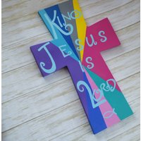 Kreuzzeichen Kunst Für Tochter Mama Frau in Gott Und Unerschütterlich in Jesus Christus/Holz Wand Dekor Frauen Religiöses Accessoire von PraiseJESUSDesigns