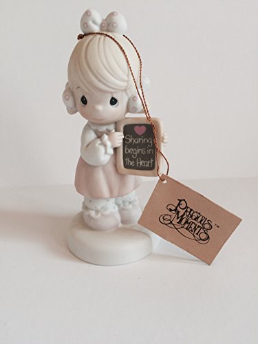 Precious Moments Figur "Sharing Begins In The Heart" #520861 von Precious Moments