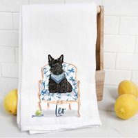Benutzerdefinierte Scottish Terrier Mehlsack Handtuch, Geschirrtuch, Hund Mama, Papa, Personalisierter Name, Aquarell Haustier Porträt von Preppypineapplehome