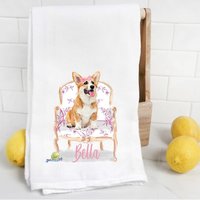 Corgis 3 Mehlsackhandtuch, Geschirrtuch, Hundemama, Hunde Papa, Personalisierter Name, Aquarell Haustierportrait von Preppypineapplehome