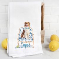 Custom Australian Shepherd 1 Mehlsack Handtuch, Geschirrtuch, Hundemama, Hundepapa, Personalisierter Name, Labradoodle, Aquarell Tierportrait von Preppypineapplehome