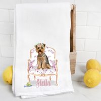 Yorkie Mehlsack Handtuch, Hundemama, Hunde Papa, Personalisierter Name, Tiername Geschenk, Aquarell Haustierportrait, Yorkshire Terrier von Preppypineapplehome