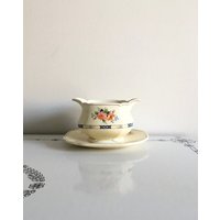 Vintage 1930Er Jahre Wedgwood Sauciere Mit Befestigter Unterplatte Made in England von PreserveAntiques