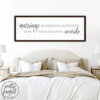 Die Ehe Ist Eine Endlose Übernachtung Mit Ihrem Lieblings-Weirdo Die Ehe Ist Eine Endlose Übernachtung Mit Ihrem Lieblings-Weirdo von PrettyPerfectStudio