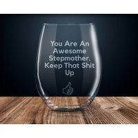 Stiefmutter Geschenk, Lustiges Geschenk Für Stiefmutter, Geschenkideen, Geburtstagsgeschenk, Geätztes Weinglas Sie Stiefmutter Geschenk, Lustiges Geschenk Für Stiefmutter, Geschenkideen, Geburtstagsgeschenk, Geätztes Weinglas Sie von PrideandPassionShop